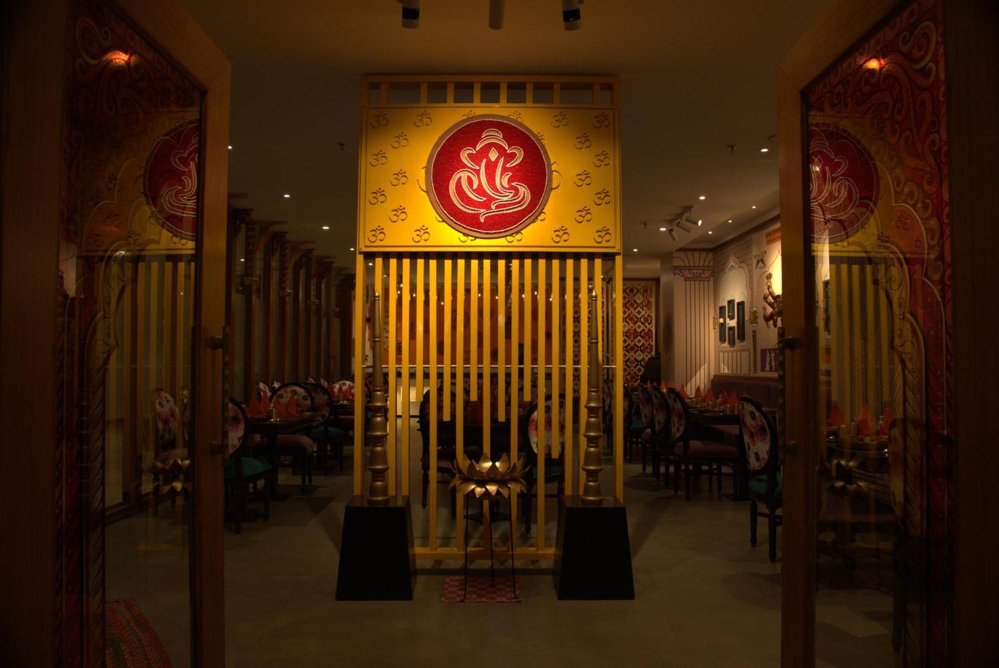 Holywater Hotel By Ganga Kinare #150 Mts From Ganga Ghat Rishīkesh Екстериор снимка